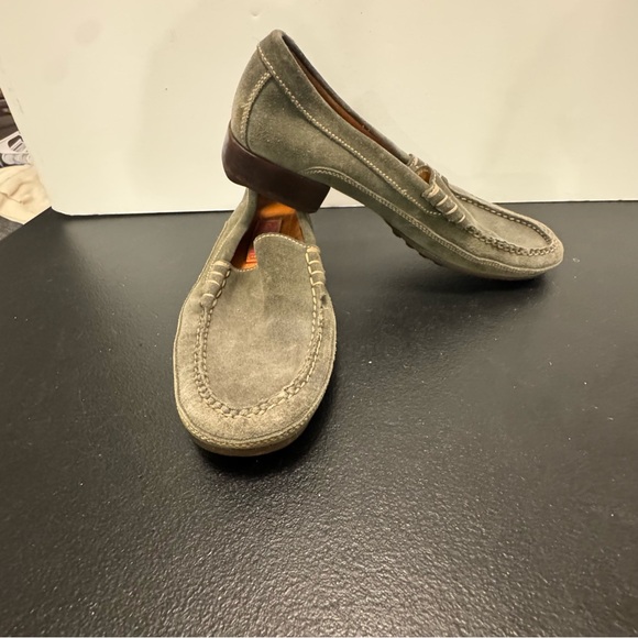 Shoes - 🌿 Vintage Cole Haan Country Olive Suede Loafers – Size 7B
